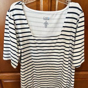 Croft & Barrow Square Neck tee